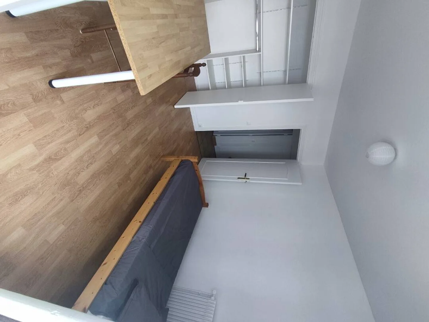 Quarto amigo do estudante em  com comodidades modernas