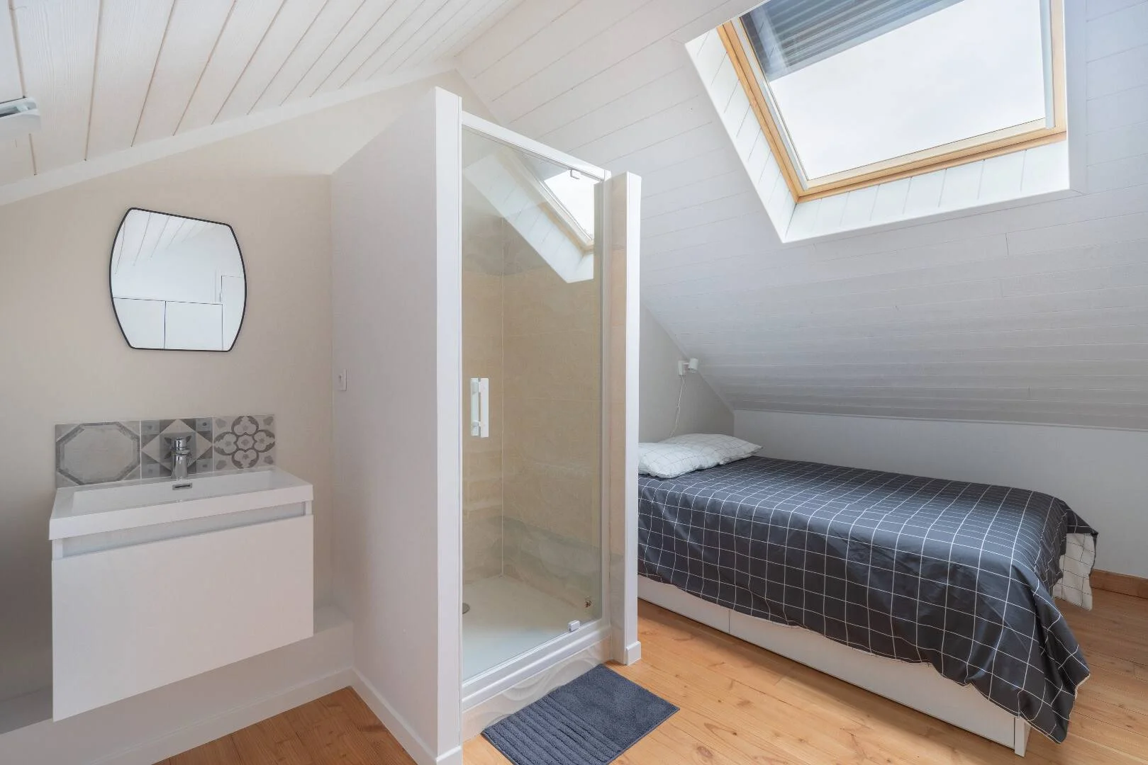 Quarto amigo do estudante em  com comodidades modernas