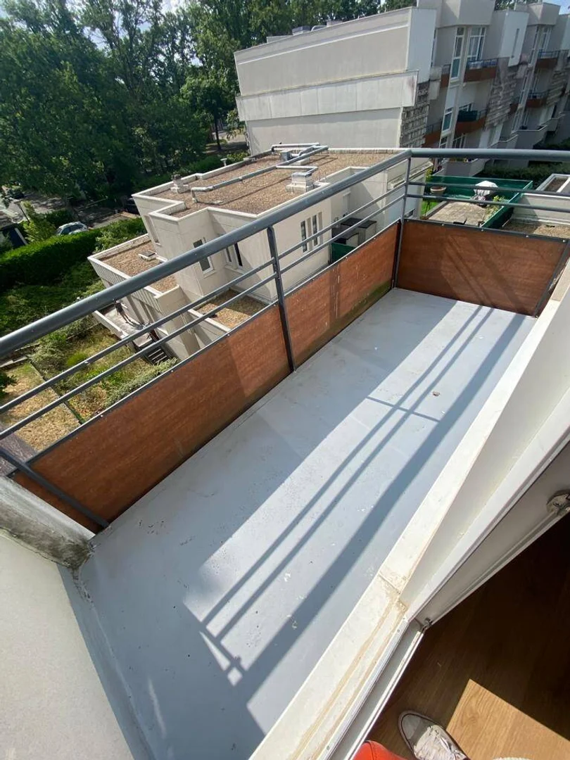 Budget-friendly student room close to campus in 