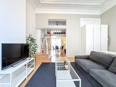 Gesamte Unterkunft in der Rue Lens, Ixelles, bild 2 von 10
