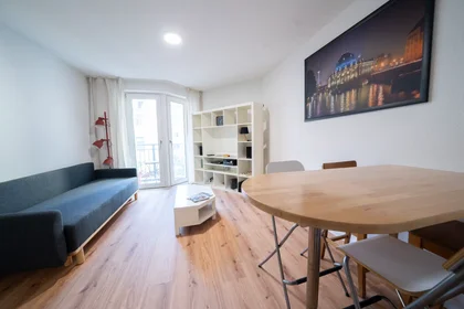 Quarto privado em Kleine Alexanderstraße, Mitte, imagem 8 de 10
