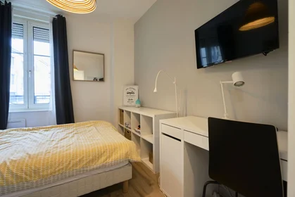 Habitación privada en 27 rue MARECHAL OUDINOT, imagen 11 de 13