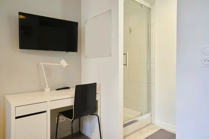 Habitación privada en 27 rue MARECHAL OUDINOT, imagen 12 de 13
