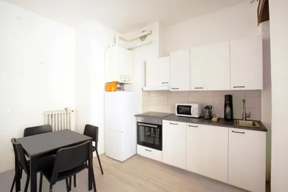 Chambre privée à Via Giuseppe Soli, 9, 41121 Modena MO, Italy, image 18 de 20