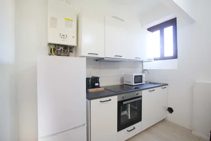 Chambre privée à Via Giuseppe Soli, 9, 41121 Modena MO, Italy, image 13 de 22