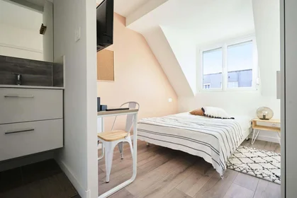 Private room at 15 Rue du Quesnoy, 59300 Valenciennes, France, image 1 of 10