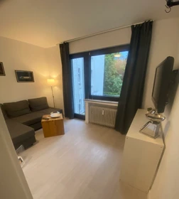 Logement de 2 chambres à Koln