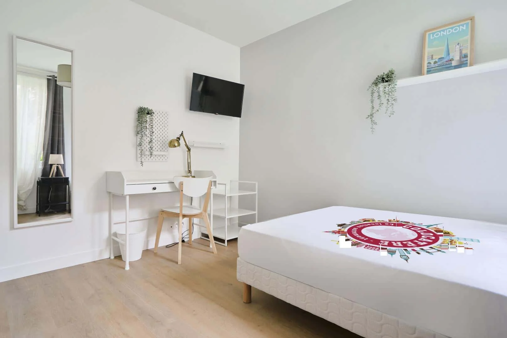 Student-friendly room in  with modern amenities