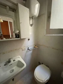 Privatzimmer in der Via Lorenzo il Magnifico, Nomentano, bild 2 von 10