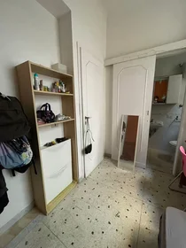 Privatzimmer in der Via Lorenzo il Magnifico, Nomentano, bild 3 von 10