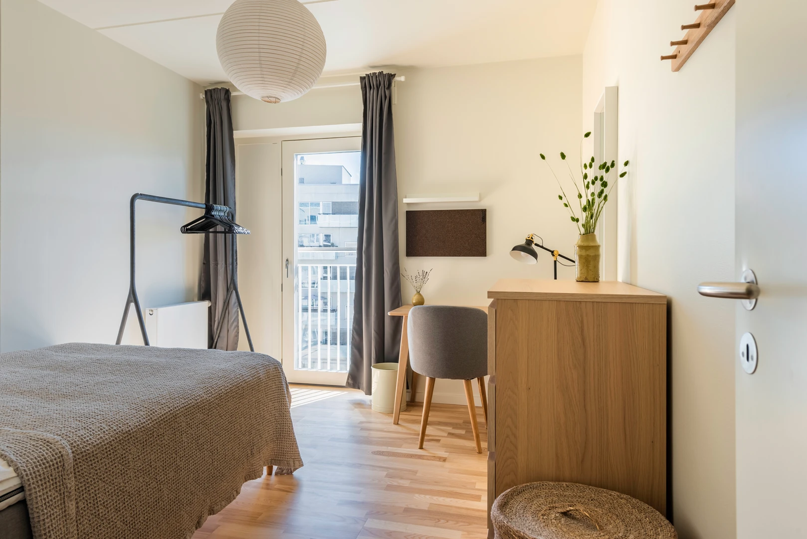 Habitación en alquiler con cama doble københavn