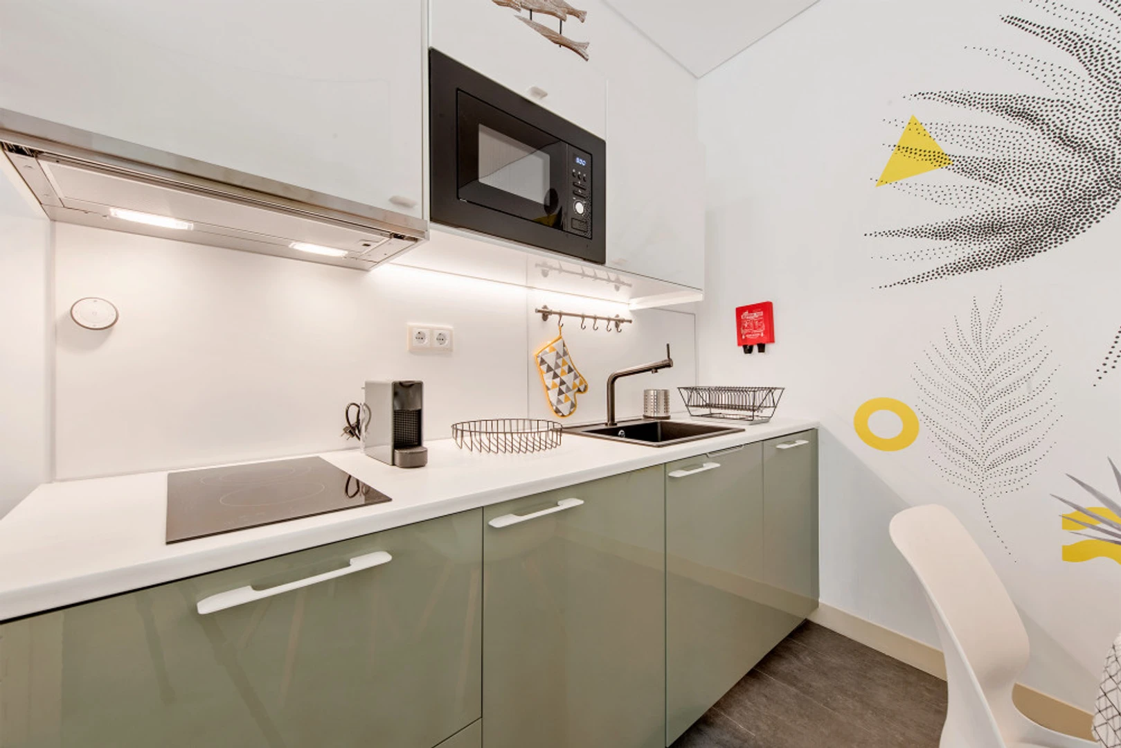 Modern and bright flat in Setúbal