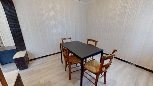 Chambre privée à 21 Rue Alfred Brinon, image 37 de 44