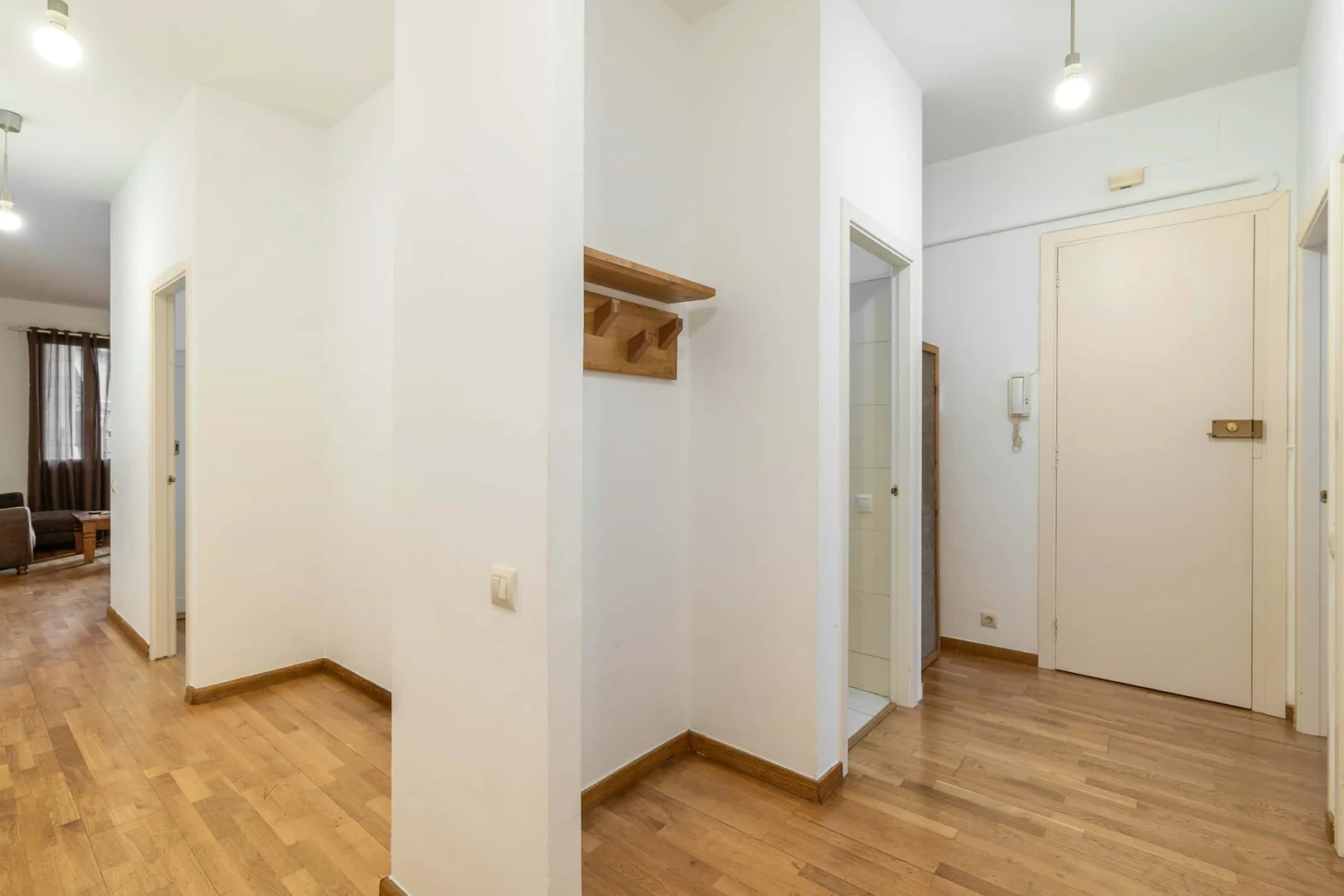 Av. del Paral·lel, 08015 Barcelona, Spain