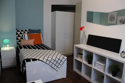 Habitación en alquiler con cama doble Brescia