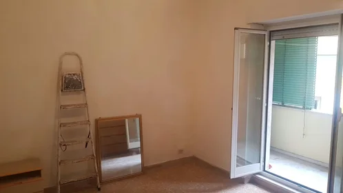 Logement entier à Via Calpurnio Fiamma, Don Bosco, image 4 de 9