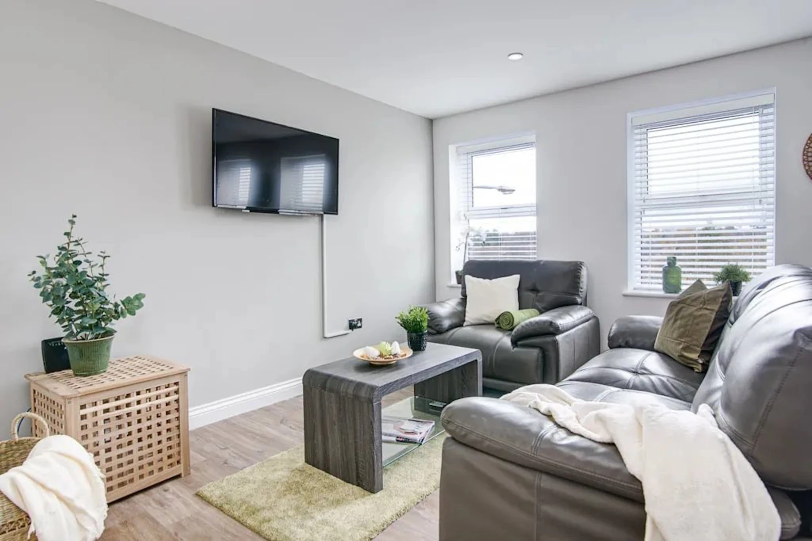 Accommodation with 3 bedrooms in Birmingham