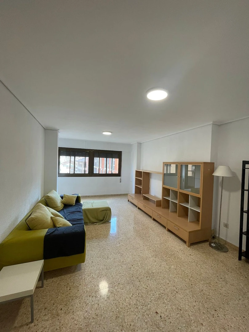 Alojamento com 2 quartos em Castellón De La Plana