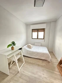 Room for rent in a shared flat in Pamplona-iruna