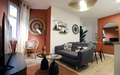 Room for rent with double bed {area}