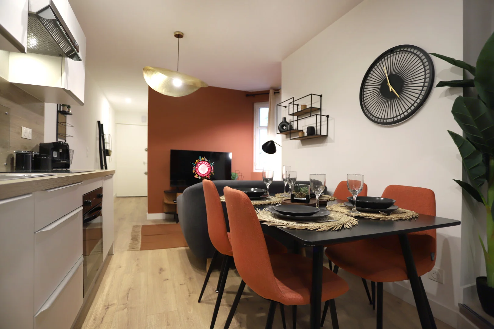 Cozy room for students available in