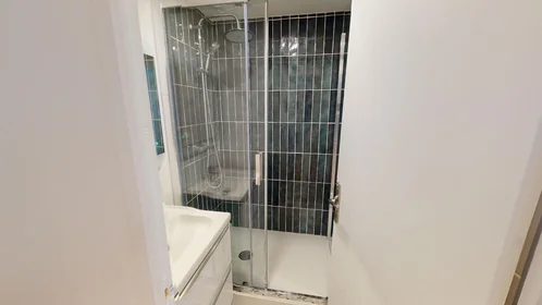 Prywatny pokój 79 Boulevard Général Vanier, obraz 14 34