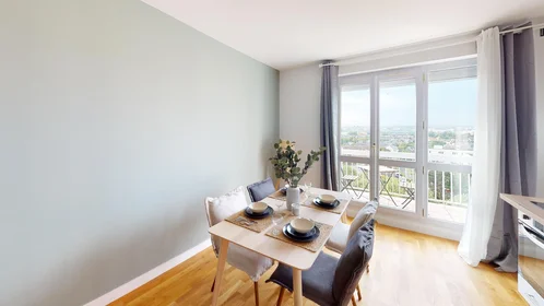 Prywatny pokój 79 Boulevard Général Vanier, obraz 30 34