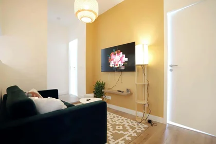 Habitación privada en 21 Bd Victor Hugo, 44200 Nantes, France, imagen 6 de 12