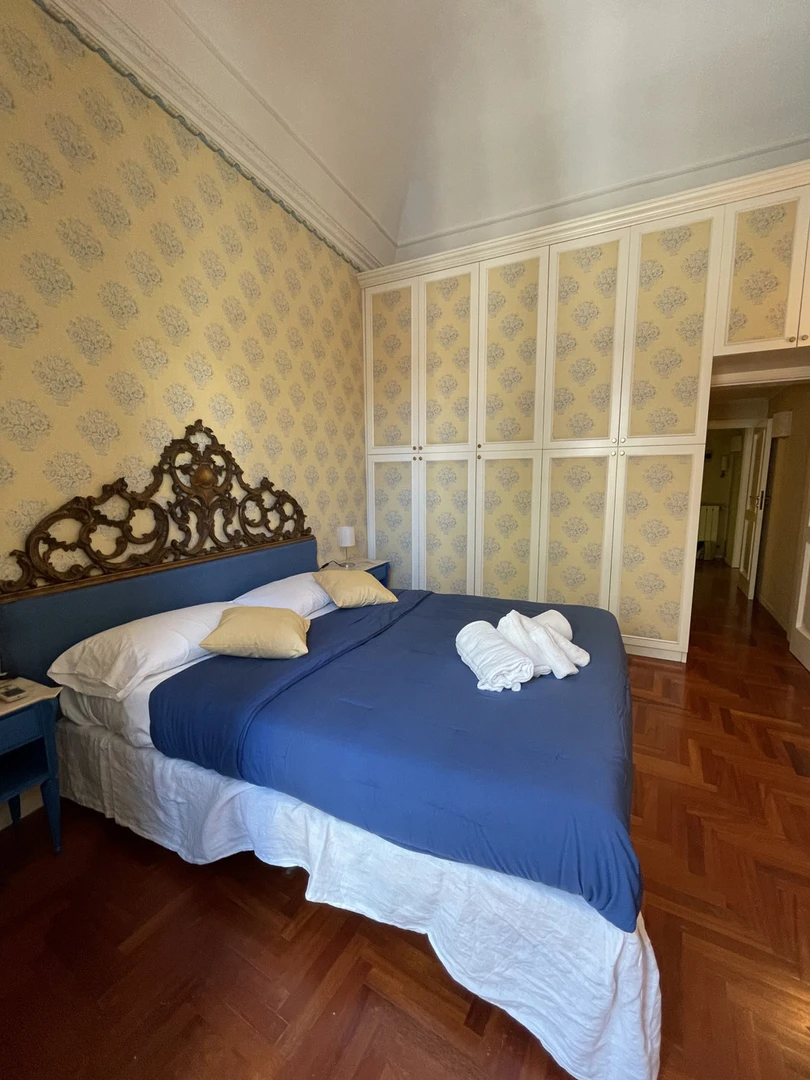 Appartamento con 2 camere da letto a Catania