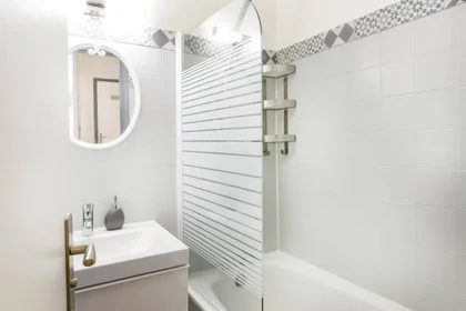 Logement entier à Rue Emile Fourcand 41, image 15 de 16