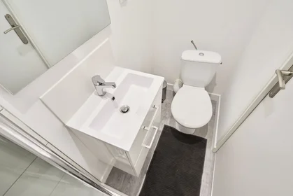 Privatzimmer in der 37 avenue de londres, bild 20 von 41