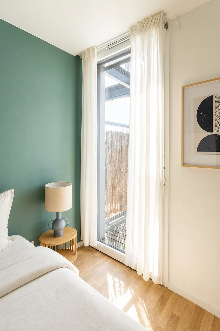 Budget-friendly student room close to campus in 