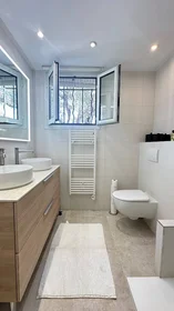Private room at Antibes, 06600, image 13 of 21