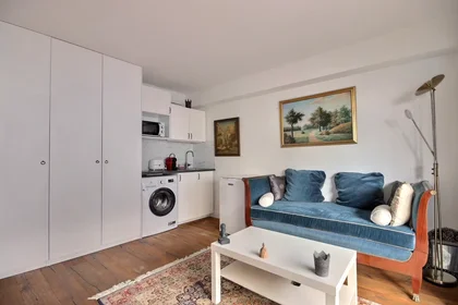 Całe miejsce Rue Augereau, 7th Arrondissement, obraz 4 10