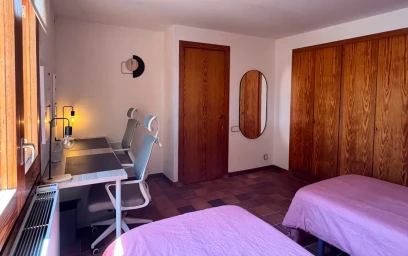 Mehrbettzimmer in der Carrer d'Octavi Bruix, Bellaterra, bild 4 von 10