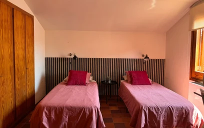 Mehrbettzimmer in der Carrer d'Octavi Bruix, Bellaterra, bild 6 von 10