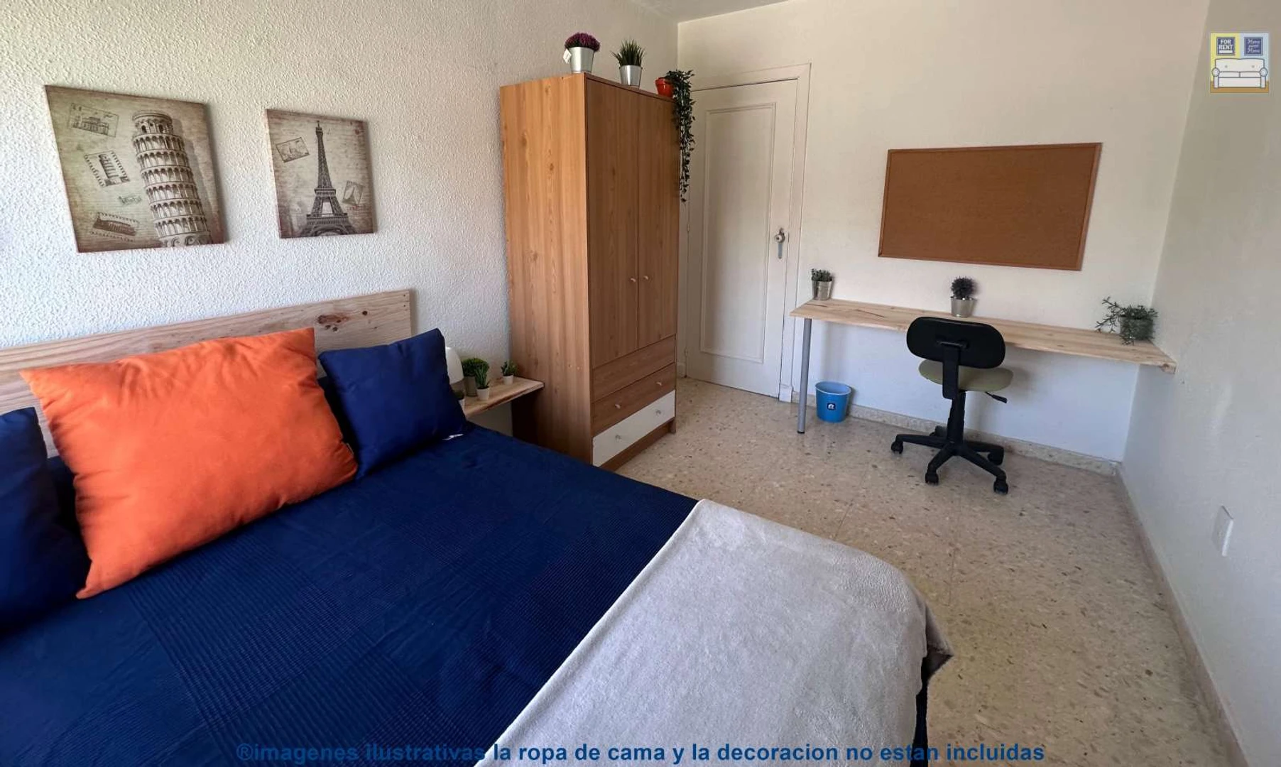 Room for rent with double bed Cartagena