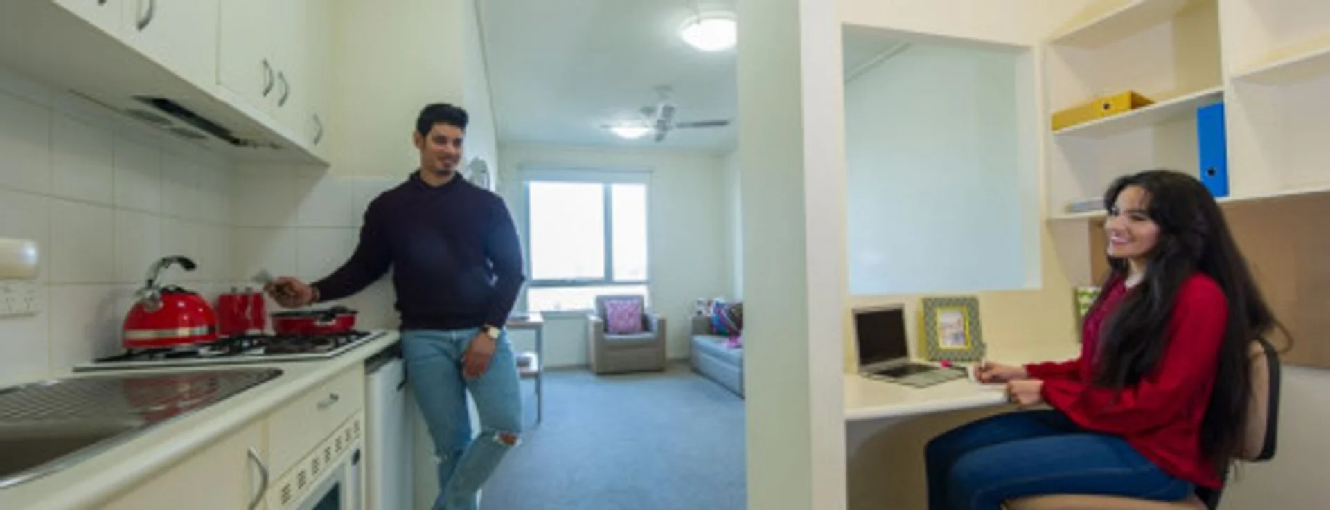 Habitación para estudiantes en  con área de estudio y facilidades compartidas