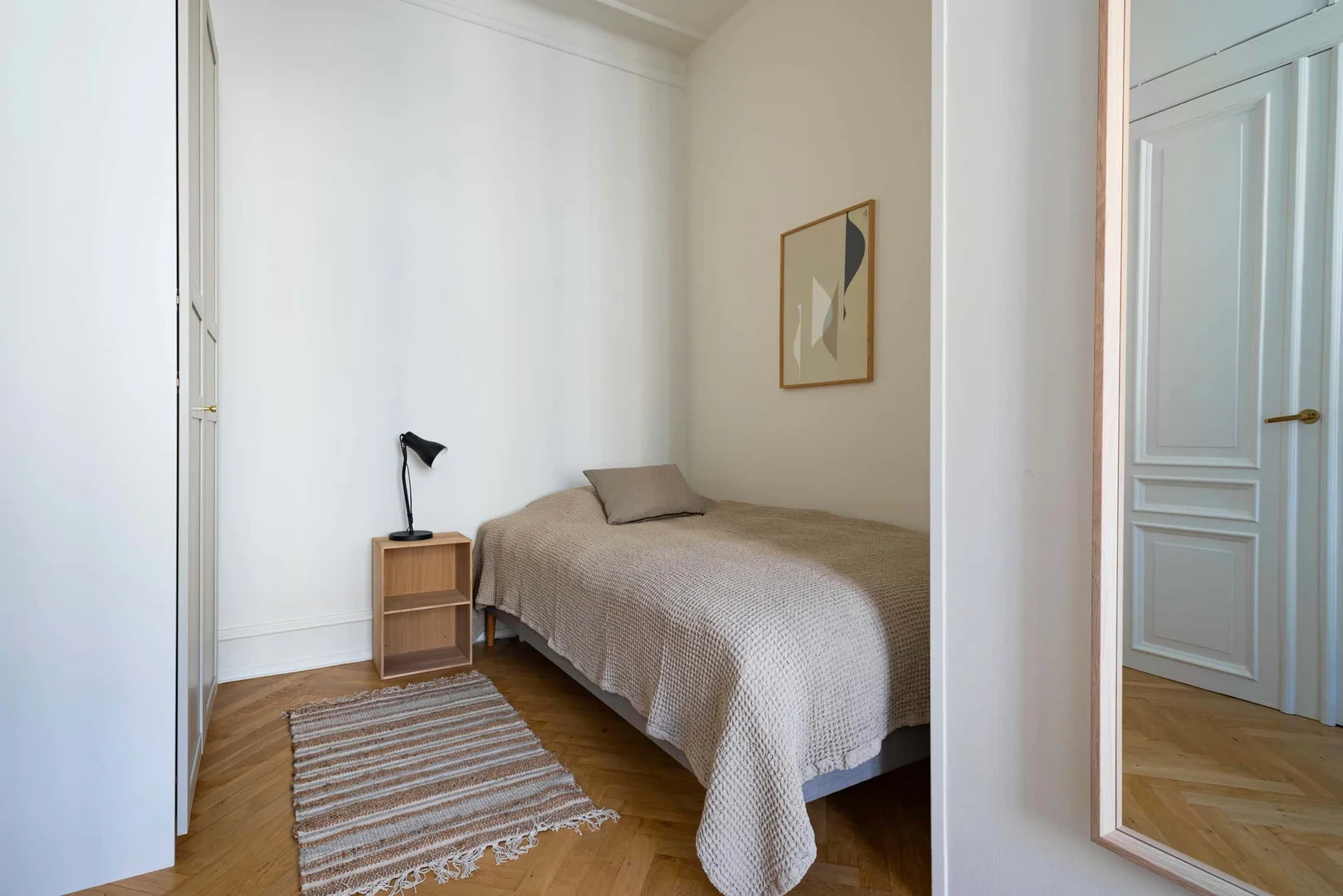 Habitación estudiantil económica con ubicación conveniente en