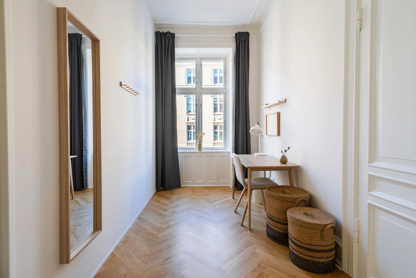 Habitación acogedora para estudiantes disponible en