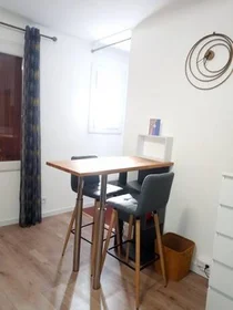 Özel oda konumu Nîmes, 30000, 1 6 görüntüsü
