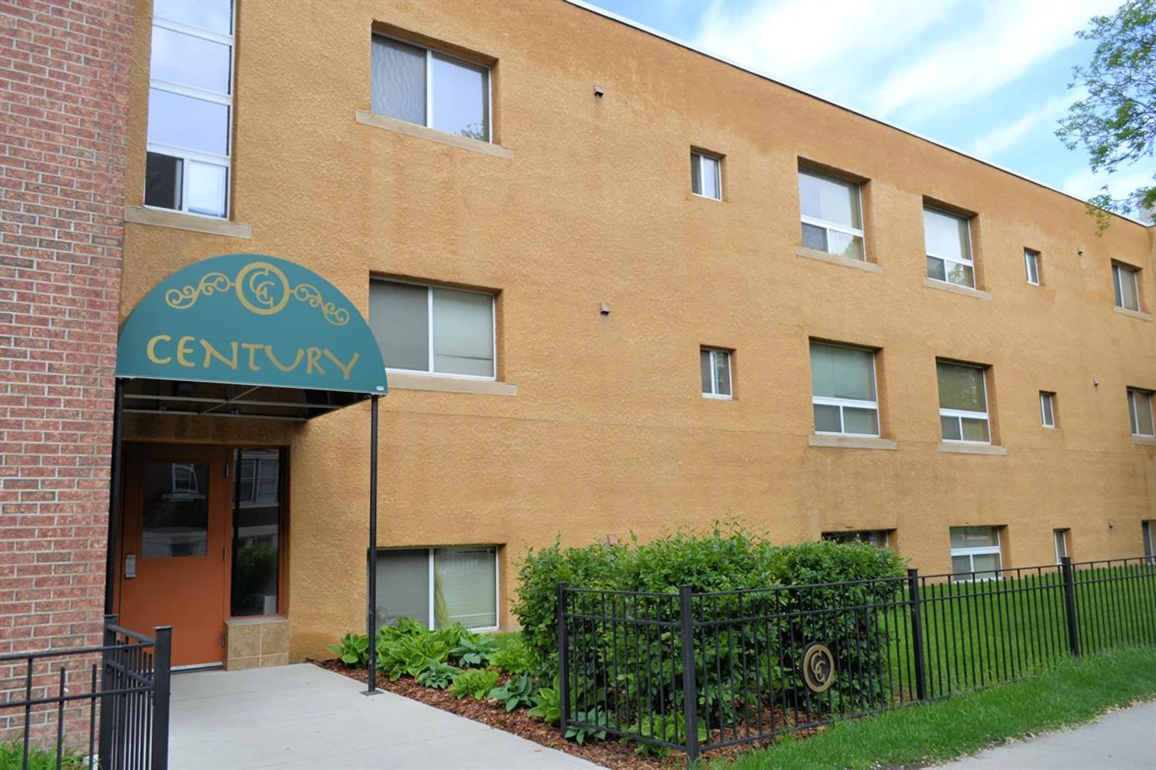 Accommodation with 3 bedrooms in Winnipeg