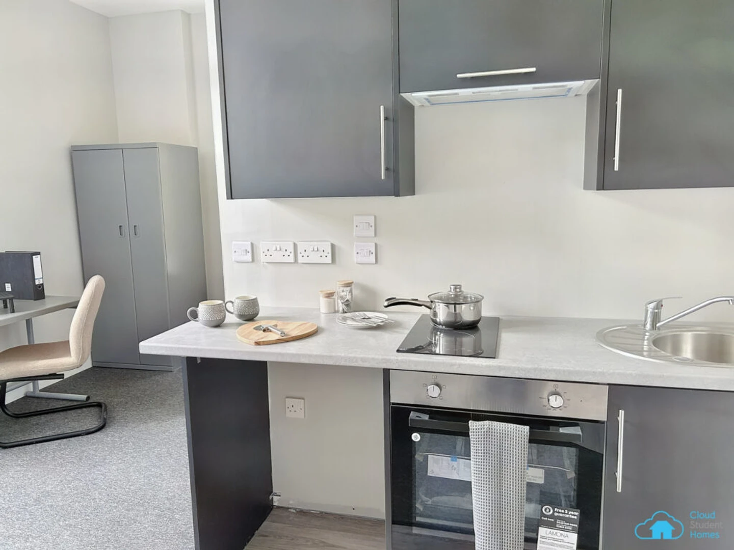 Accommodation with 3 bedrooms in Newcastle Upon Tyne