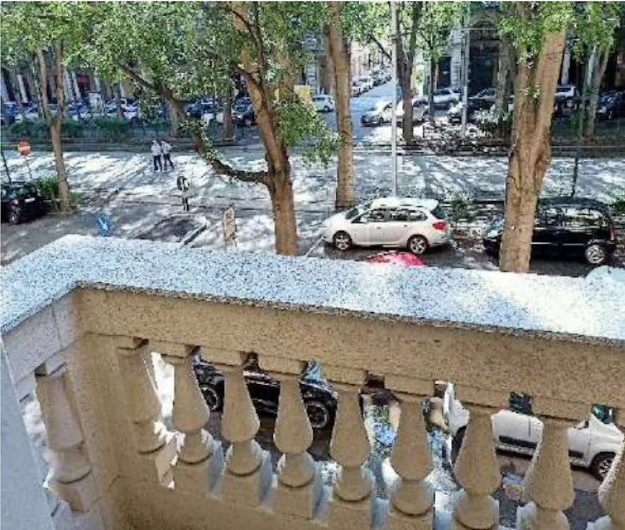 Room for rent in student apartment in , fully furnished