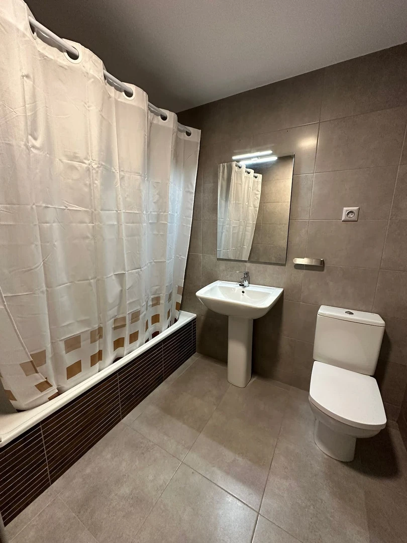 Cheap private room in Tarragona