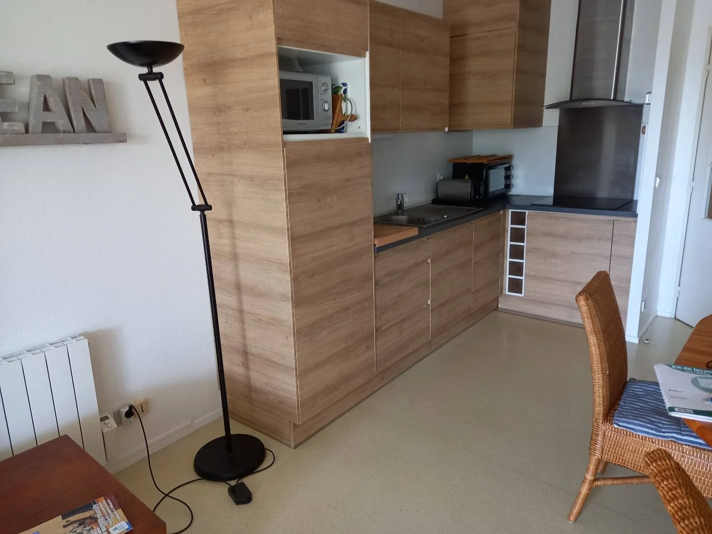 Chambre confortable pour étudiants disponible dans 