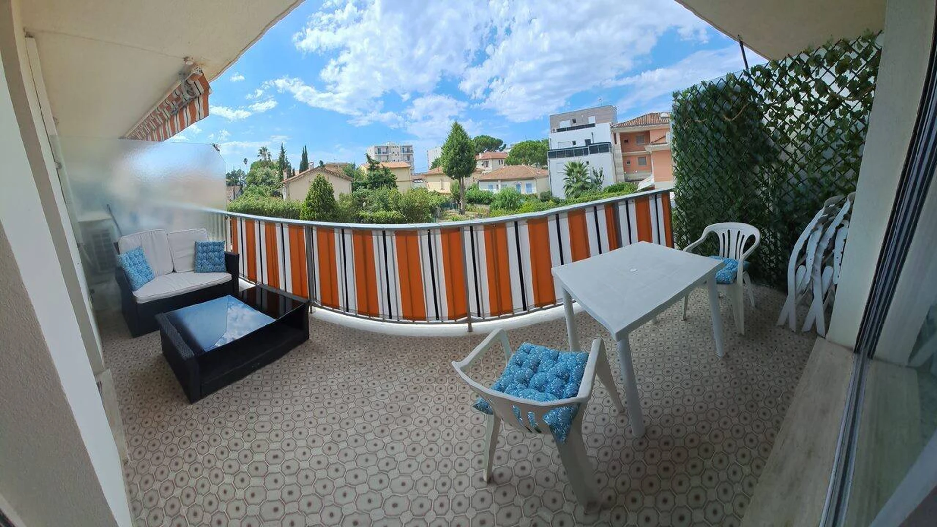 Quarto para alugar ao mês em Antibes