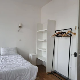 Zimmer mit Doppelbett zu vermieten Limoges