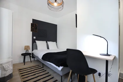 Özel oda konumu 4 rue des salorges, 8 11 görüntüsü