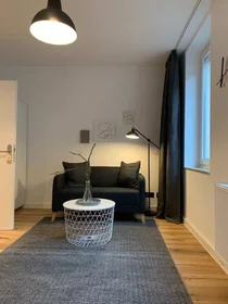 Appartamento intero in Klarissenstraße, Neuss, immagine 2 di 8